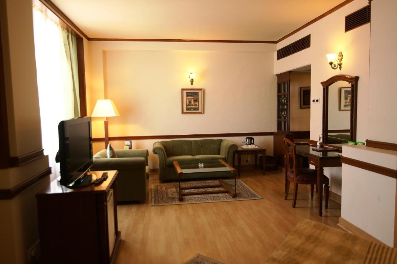 Hotel President Jalandhar Dış mekan fotoğraf